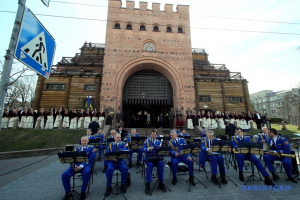 У Києві відбулась мистецька акція “Благовіщення і Золоті ворота”