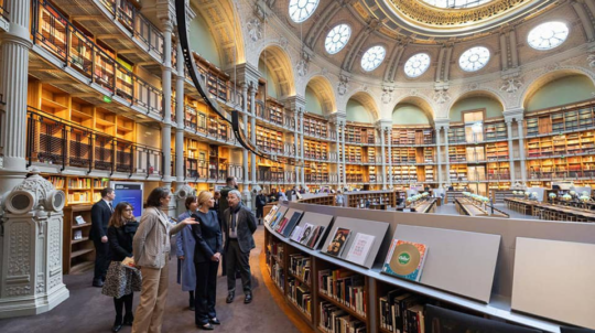 The Ukrainian bookshelf in the National Library of France has been replenished with new books about history