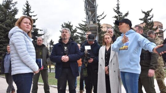 Олександр Ткаченко на Донеччині: відродження культурного життя має бути одним з пріоритетів відбудови країни