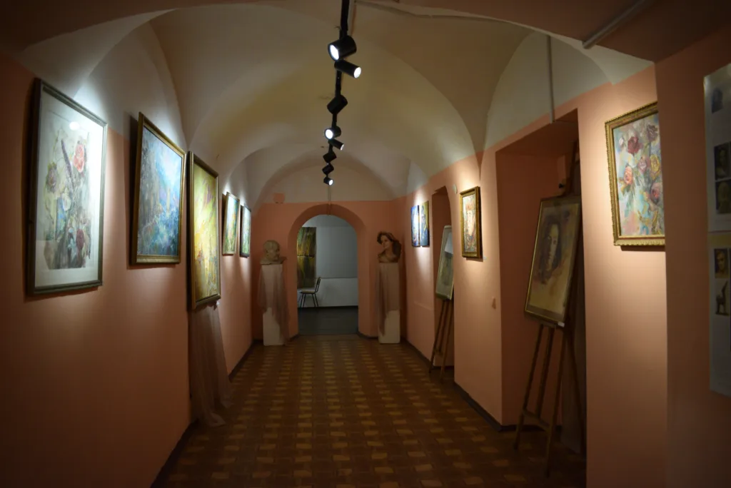 gallery photo