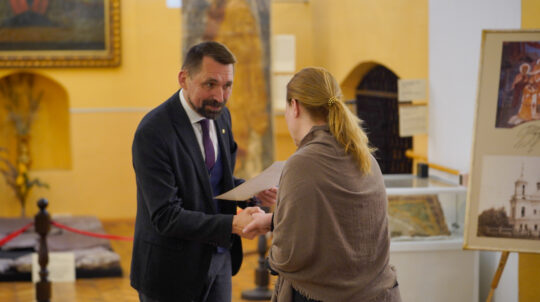 Mykola Tochytskyi awarded certificates of appreciation to the restorers of the Kyiv-Pechersk Lavra preserve