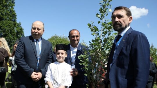 У Києві заклали Сад міжнаціональної злагоди — символ єдності та взаємоповаги