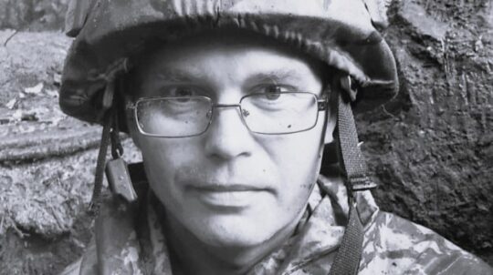 Унаслідок хвороби, викликаної пораненням на фронті, помер військовий, волонтер і колишній журналіст Петро Черних
