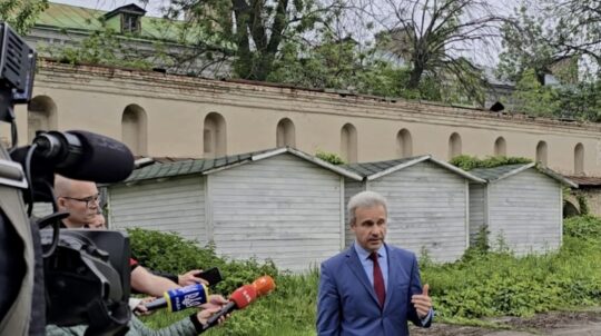 21 пам’ятка на території Національного заповідника «Києво-Печерська лавра» в незадовільному стані, 23 пам’ятки не мають охоронних договорів — звіт робочої групи МКСК