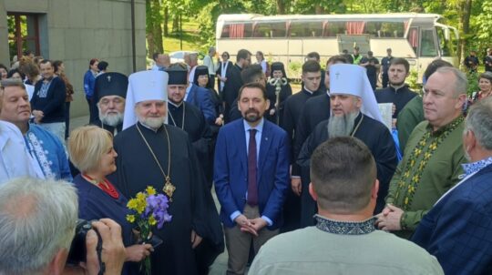 Микола Точицький у Каневі взяв участь у заходах з нагоди перепоховання Тараса Шевченка та відвідав Успенський собор, який офіційно передано Православній Церкві України
