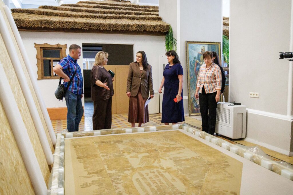 gallery photo