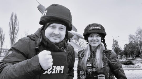 У Краматорську загинули журналісти українського іномовлення: кореспондентка «FREEДОМ» Альона Грамова та оператор Євген Кармазін