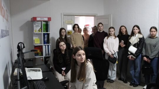 У Тернополі відбувся тренінг «Знайомство з тифлотехнікою» для формування безбарʼєрного простору в бібліотеках