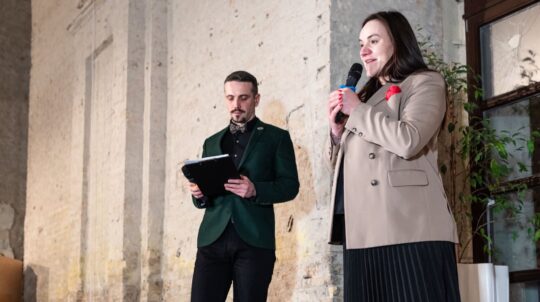 «Василь Стус. Поки ми тут, усе буде гаразд»: у Мистецькому арсеналі відкрилася виставка про видатного поета та дисидента